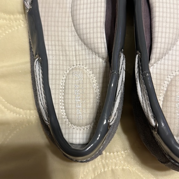 SPERRY Sport Gray Leather Suede Flats with Bows SZ 10 - Picture 6 of 7